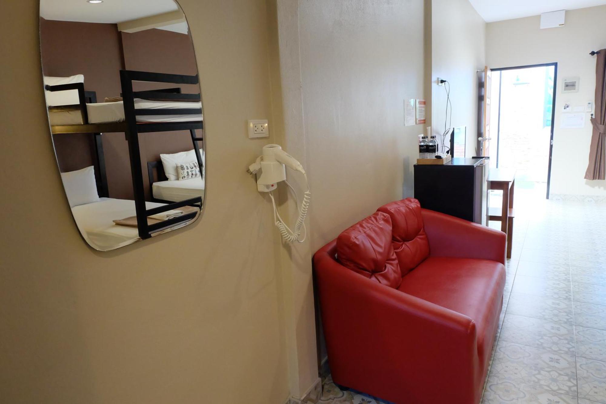 Warmwell Hostel Ban Chuk Kum Eksteriør bilde